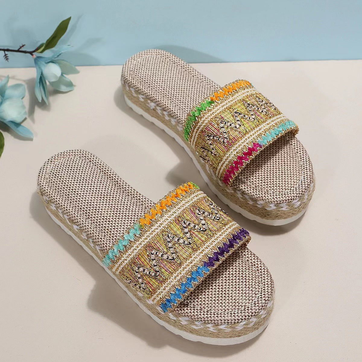 Fashion Retro Ethnic Women's Thick Bottom Slippers