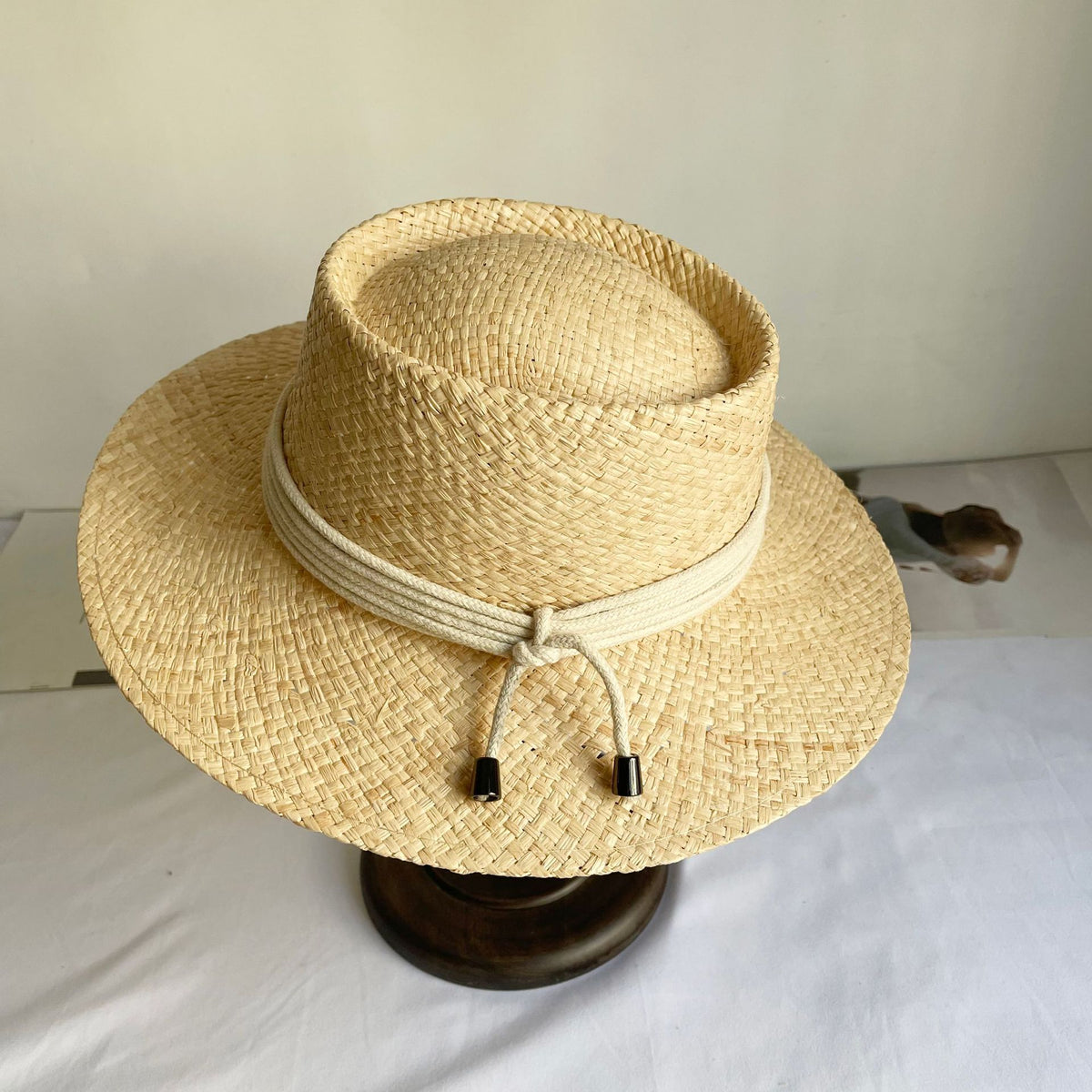 Fashionable Women's Flat Brim Raffia Beach Hat