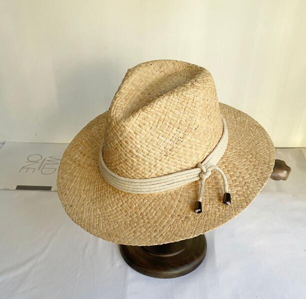 Fashionable Women's Flat Brim Raffia Beach Hat