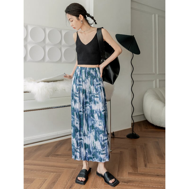 Acetate Print Pleated Skirt with Hem Slit